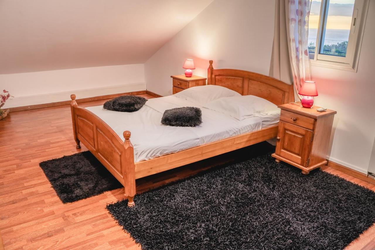 Le Coin D'Azur Appartement Petite Île Buitenkant foto